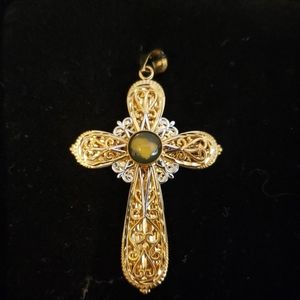 14k gold cross pendent with stone